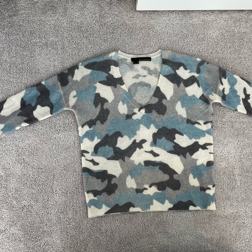 Lightweight 360 cashmere camo sweater